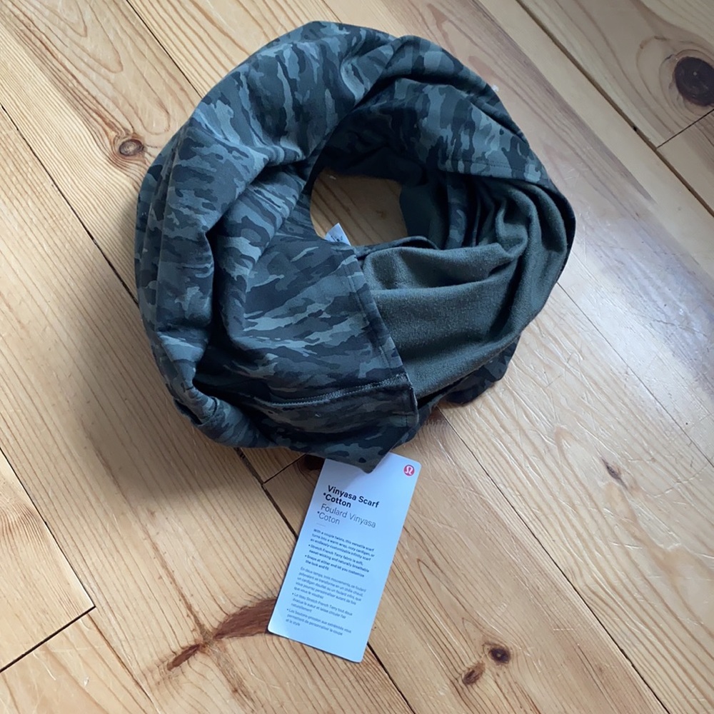 Lululemon Camo Vinyasa Scarf